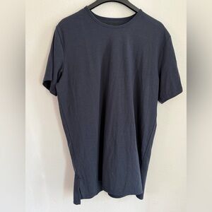 CUTS Split-Hem Shirt Mens Size XL Short Sleeve Crewneck Casual